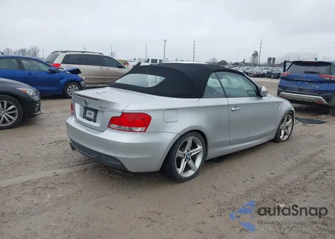 2010 BMW 135I z USA, uszkodzony, nr VIN WBAUN9C55AVK41620